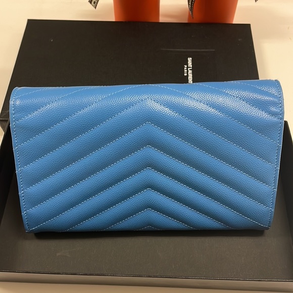 CASSANDRE SAINT LAURENT MATELASSÉ LARGE FLAP WALLET - Picture 4 of 9